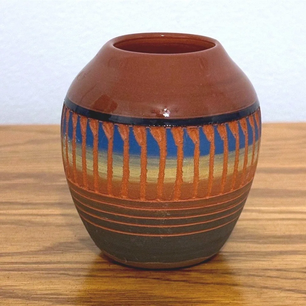 Signed Southwestern Terracotta Pottery Vase Hand Painted Blue Orange‎ Etched